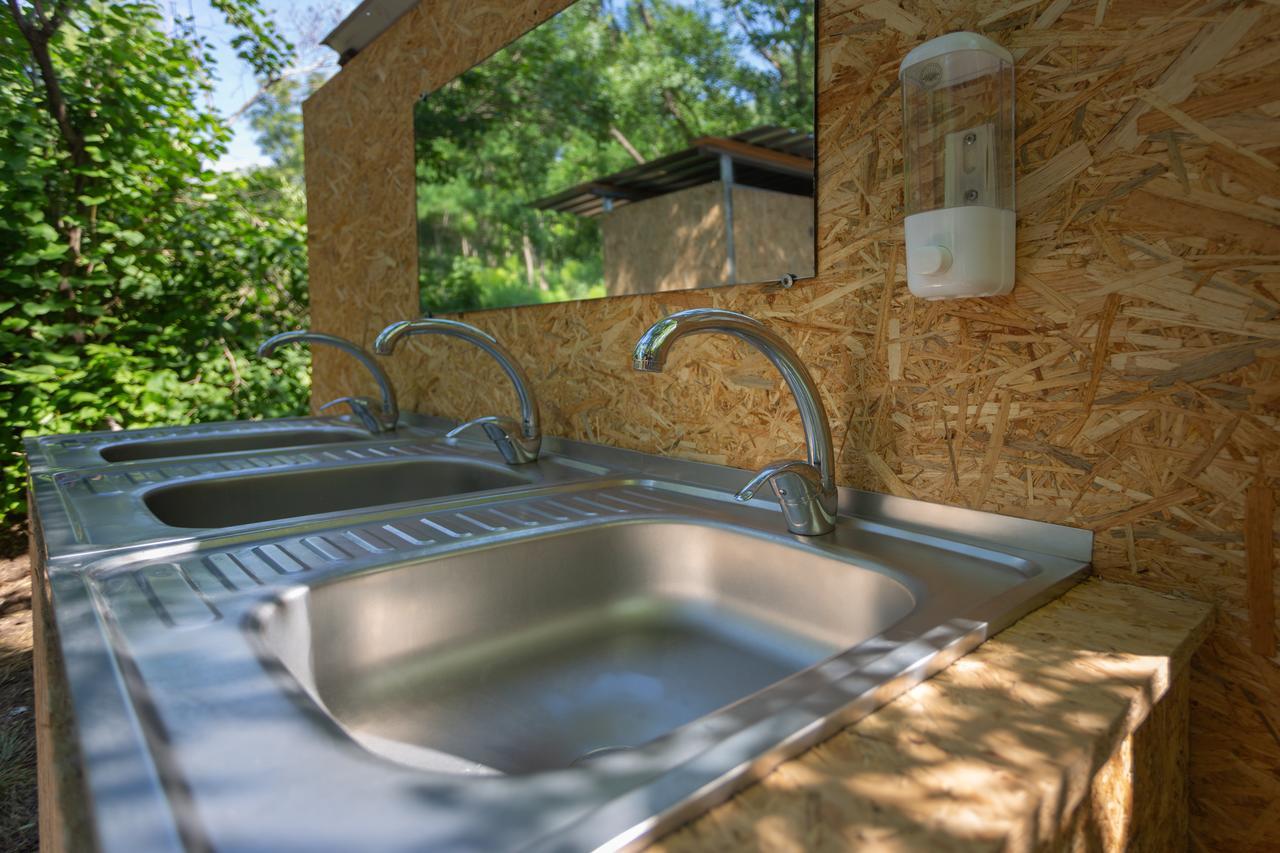 Steller Hostel & Camping Odessa Eksteriør billede