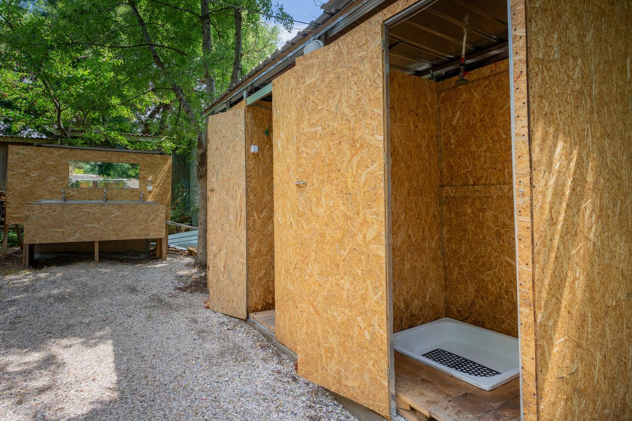 Steller Hostel & Camping Odessa Eksteriør billede
